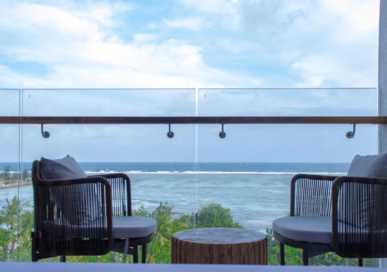 Stone Beach Club Dhiffushi Esterno foto