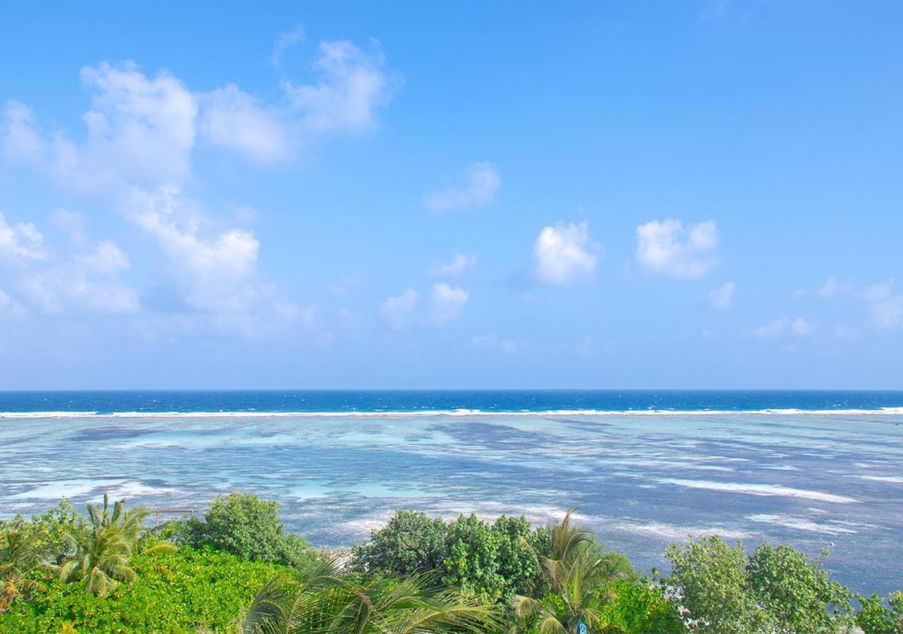 Stone Beach Club Dhiffushi Esterno foto